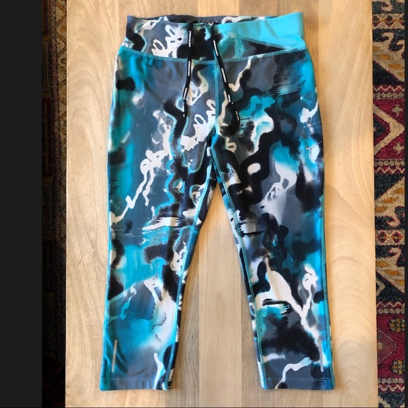 Nike Dri Fit Run Leggings, Size: Med - Picture 2 of 7